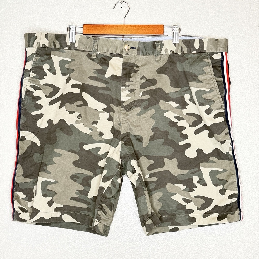 Tommy Hilfiger Camo Shorts Mens 44W Military Streetwear Striped Side Logo Gorp